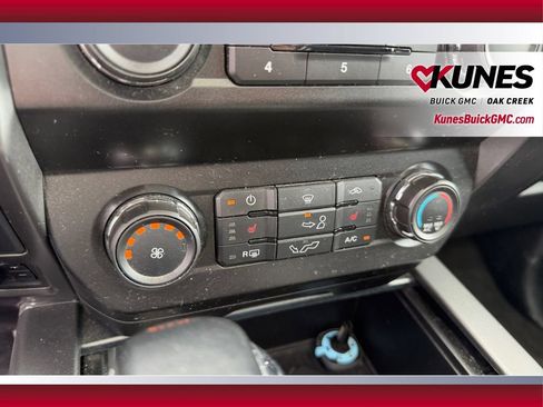 Used 2020 Ford F150 XLT w/ Equipment Group 302A Luxury AWD/4WD image 27