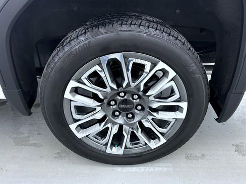 Used 2024 GMC Sierra 1500 Denali Ultimate AWD/4WD image 23