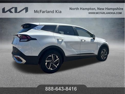 Used 2023 Kia Sportage LX AWD/4WD image 6