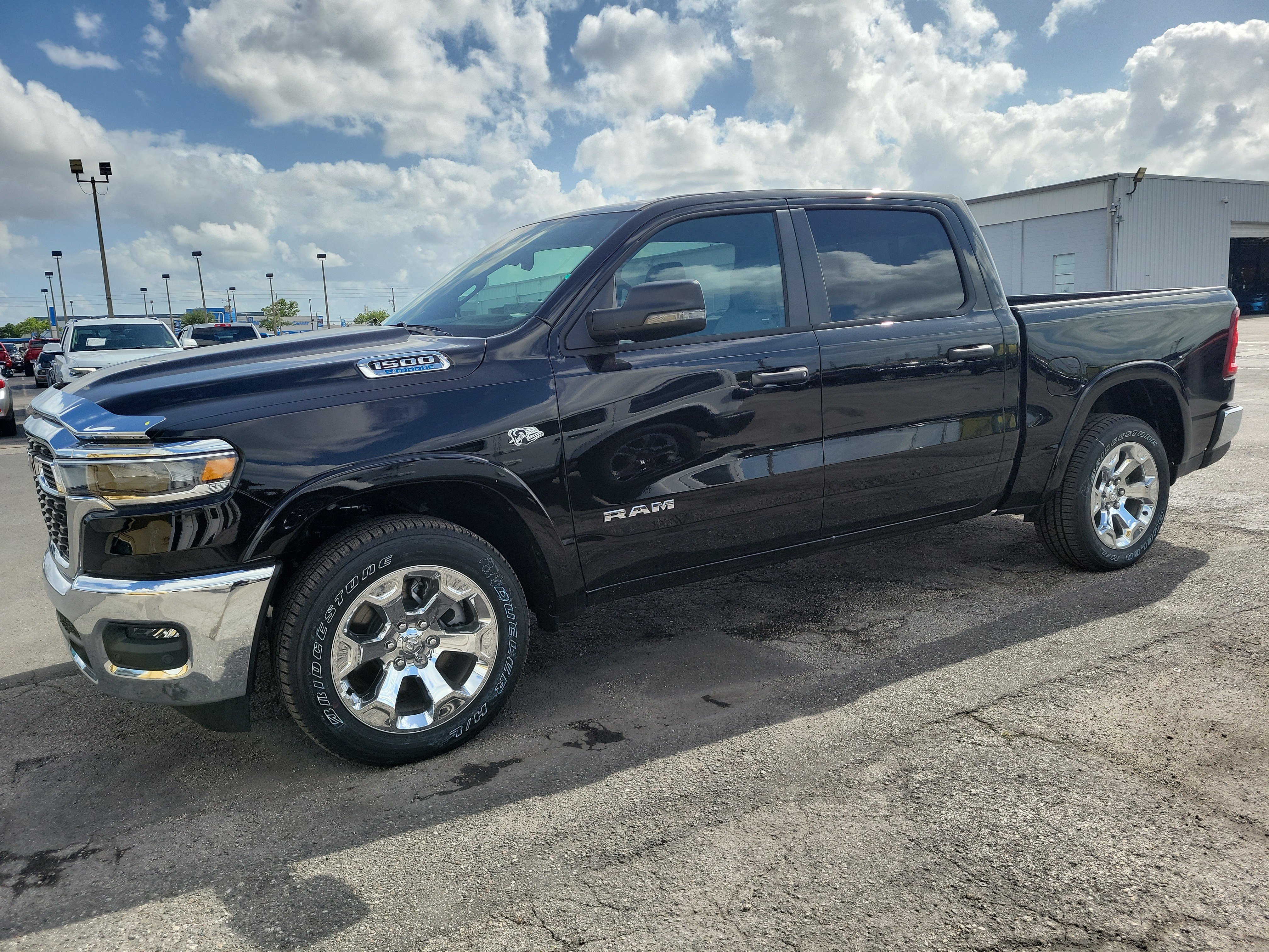 Used 2026 RAM 1500 Big Horn AWD/4WD image 4