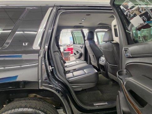 Used 2018 Chevrolet Tahoe LT AWD/4WD image 32
