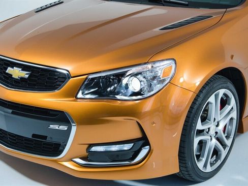 Used 2017 Chevrolet SS RWD image 43