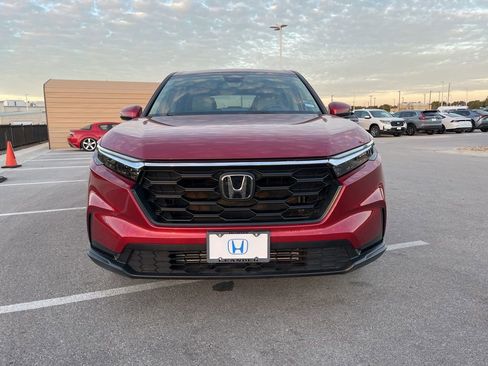 Used 2025 Honda CR-V LX image 2