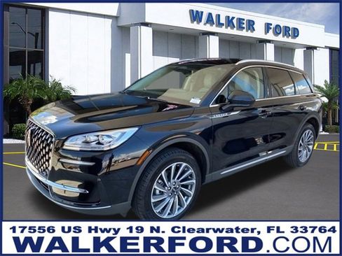 Used 2023 Lincoln Corsair Reserve image 1