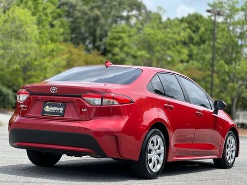 Used 2020 Toyota Corolla LE FWD image 5