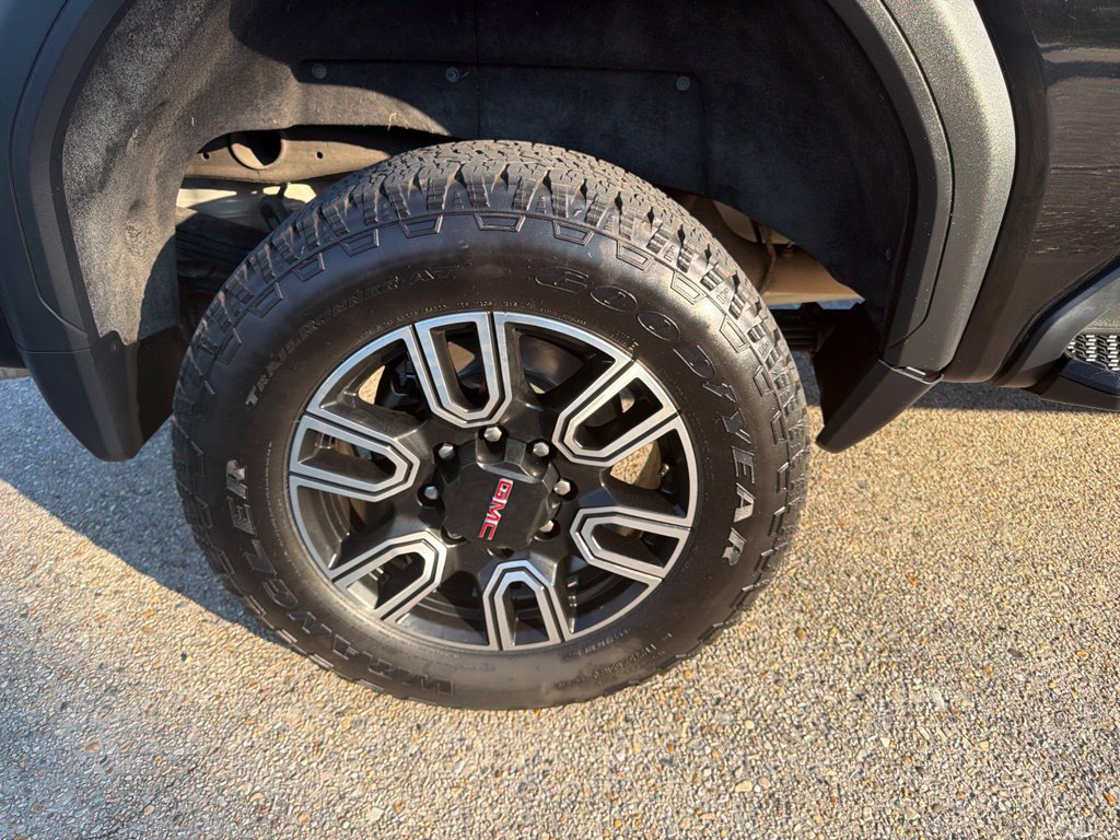 Used 2022 GMC Sierra 2500 AT4 w/ AT4 Preferred Package AWD/4WD image 20