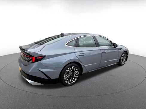 Used 2025 Hyundai Sonata SEL FWD image 20