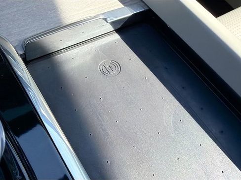 Used 2022 Volvo XC60 B6 Inscription w/ Advanced Package image 31