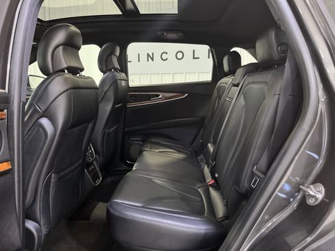 Used 2019 Lincoln Nautilus Reserve image 9