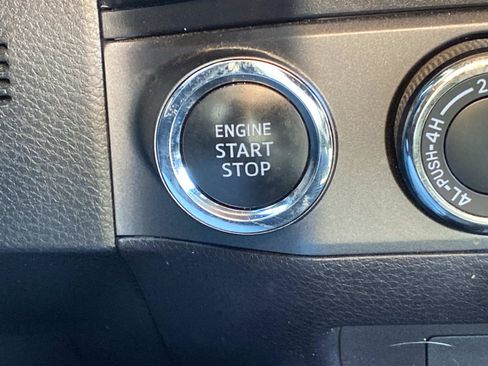 Used 2018 Toyota Tacoma TRD Off-Road image 23