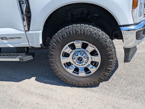 Used 2025 Ford F250 XLT w/ FX4 Off-Road Package AWD/4WD image 12