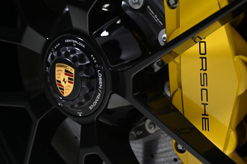 Used 2026 Porsche 911 Carrera GTS RWD image 28
