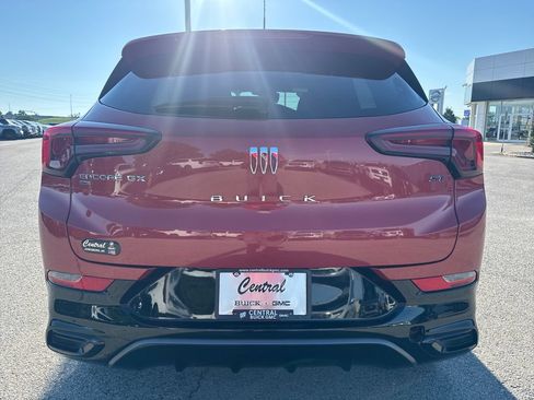 Used 2024 Buick Encore GX Sport Touring AWD/4WD image 5