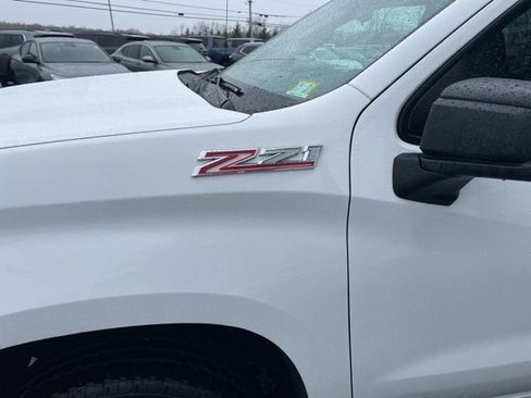 Used 2020 Chevrolet Silverado 1500 W/T w/ WT Value Package AWD/4WD image 6