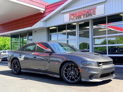 Used 2020 Dodge Charger Scat Pack RWD image 1
