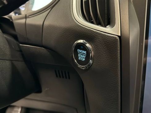 Certified 2023 Ford Edge SEL image 17