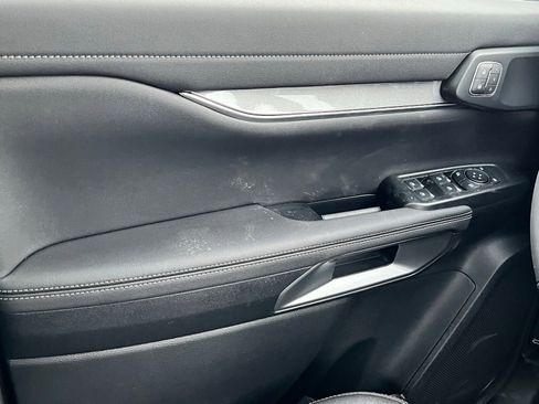 New 2025 Ford Ranger Lariat w/ Black Appearance Package image 33