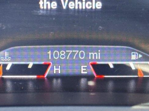 Used 2018 Jeep Cherokee Limited FWD image 25