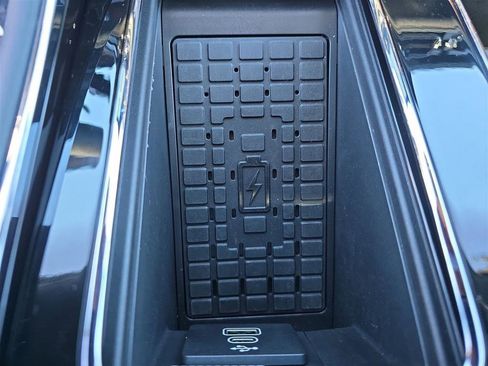 Used 2025 Lincoln Aviator Black Label AWD/4WD image 22
