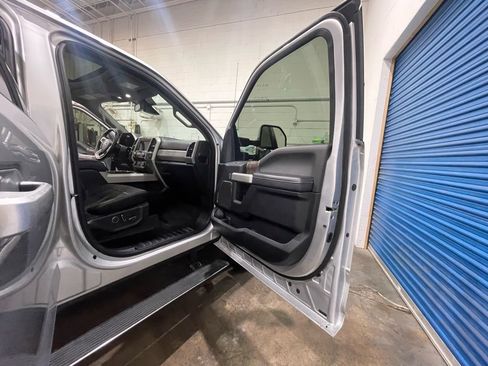 Used 2019 Ford F250 Lariat w/ Lariat Ultimate Package image 13