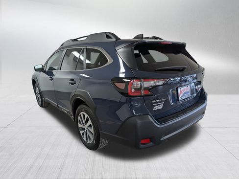Used 2025 Subaru Outback Premium image 23
