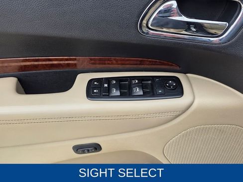 Used 2016 Dodge Durango Limited w/ Nav & Power Liftgate Group image 27