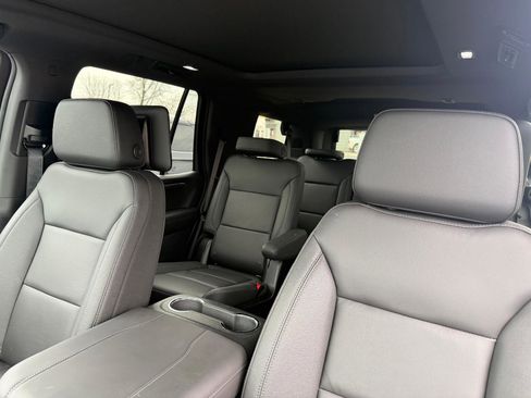 Used 2025 Chevrolet Tahoe Z71 w/ Z71 Off-Road Package image 10