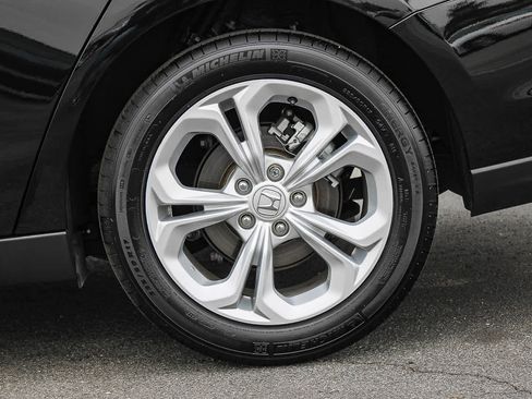 Certified 2025 Honda Accord LX image 10