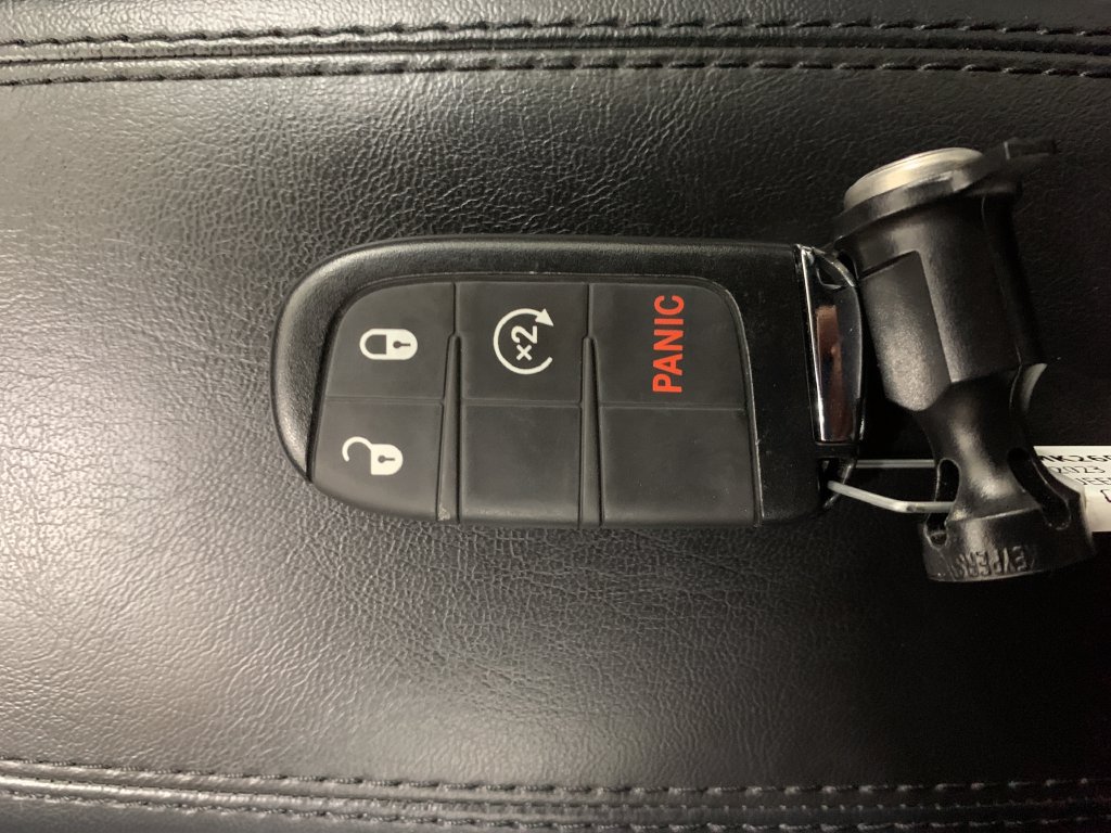 Used 2023 Jeep Compass Limited AWD/4WD image 32