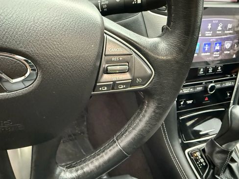 Used 2016 INFINITI Q50 3.0t Premium w/ Driver Assistance Package image 10