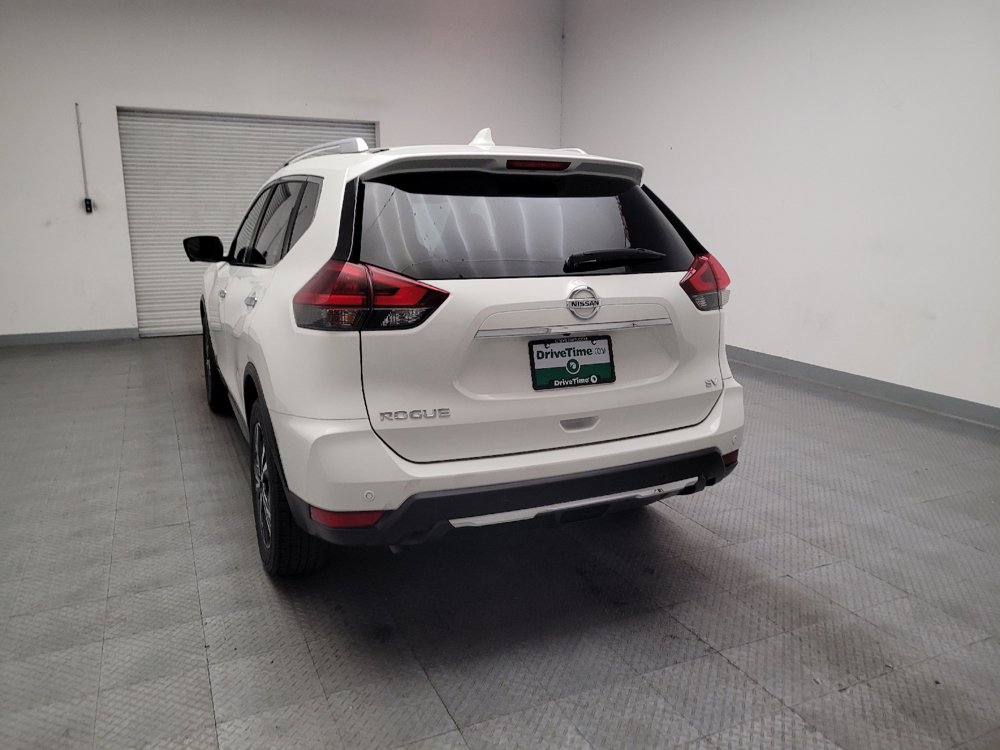 Used 2020 Nissan Rogue SV w/ Premium Package FWD image 6