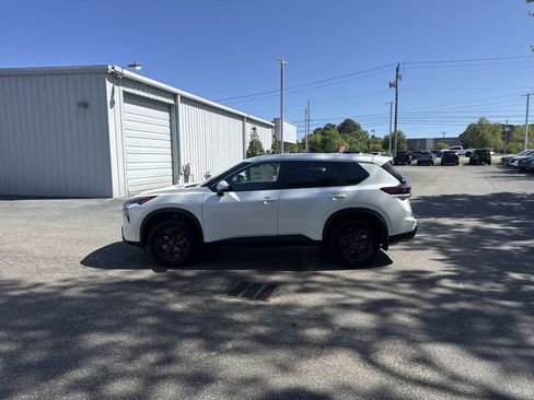 New 2026 Nissan Rogue SV AWD/4WD image 8