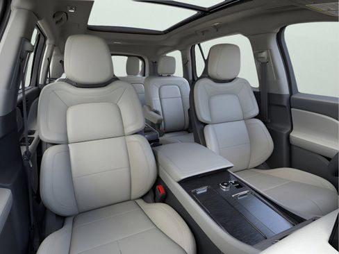 New 2025 Lincoln Aviator Reserve w/ Equipment Group 201A image 10