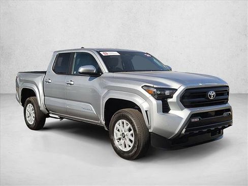 Certified 2026 Toyota Tacoma SR5 w/ SR5 Upgrade Package AWD/4WD image 3