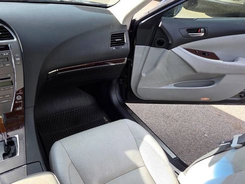 Used 2011 Lexus ES 350 image 36