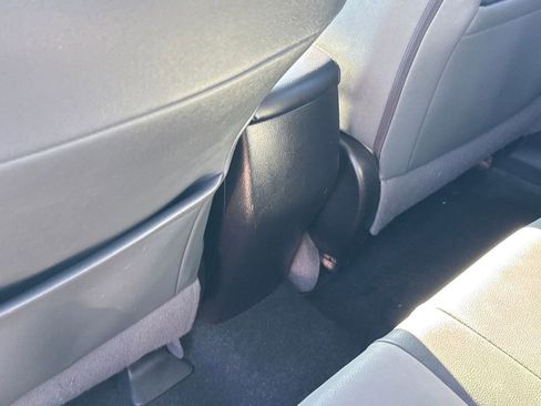 Used 2013 Toyota RAV4 Limited image 36