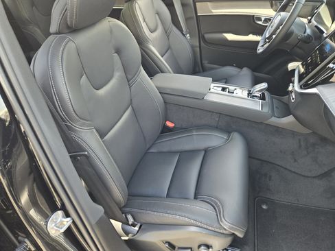 New 2026 Volvo XC90 T8 Ultra w/ Protection Package Premier AWD/4WD image 11
