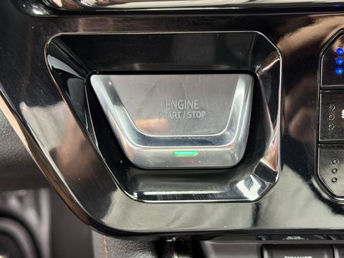 Used 2025 GMC Sierra 2500 AT4 AWD/4WD image 20