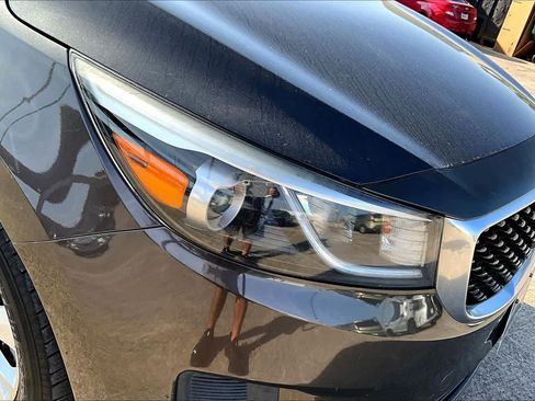Used 2016 Kia Sedona LX w/ Option Group 020 image 23