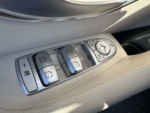 Used 2019 Mercedes-Benz E 300 4MATIC w/ Premium 1 Package image 27