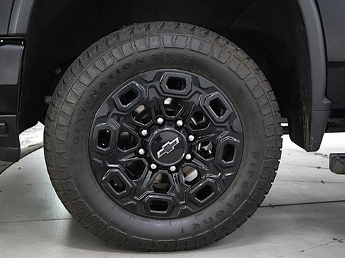 Used 2024 Chevrolet Silverado 3500 High Country w/ High Country Premium Package image 29