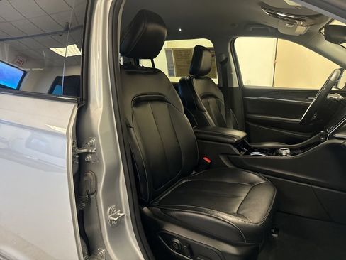 Used 2022 Jeep Grand Cherokee L Limited AWD/4WD image 28