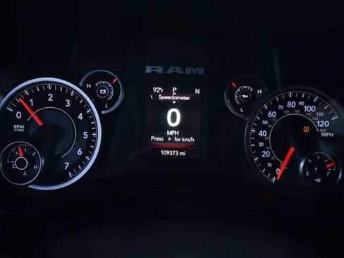 Used 2022 RAM 2500 Tradesman AWD/4WD image 12