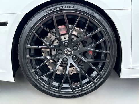 Used 2017 Audi R8 V10 image 38