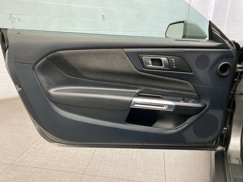 Used 2025 Ford Mustang Coupe RWD image 22