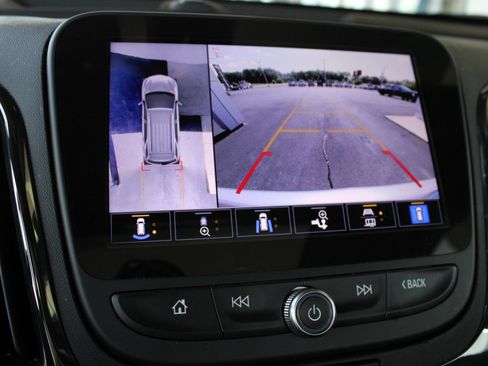 Used 2024 Chevrolet Equinox RS FWD image 40