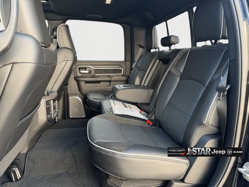 New 2026 RAM 2500 Laramie AWD/4WD image 16