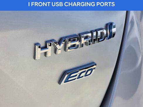 Used 2022 Toyota Prius L Eco image 11