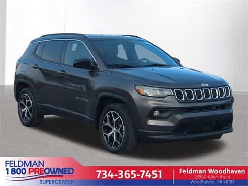 Certified 2024 Jeep Compass Latitude image 1