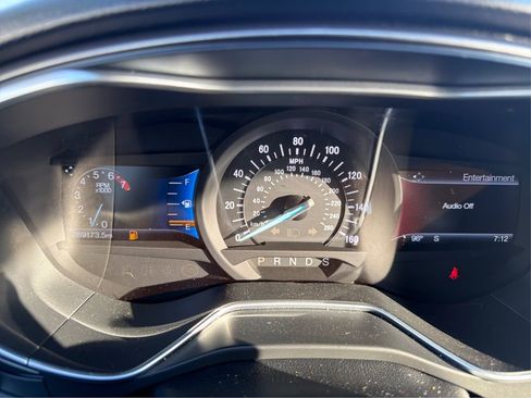 Used 2017 Ford Fusion SE w/ Equipment Group 202A AWD/4WD image 17